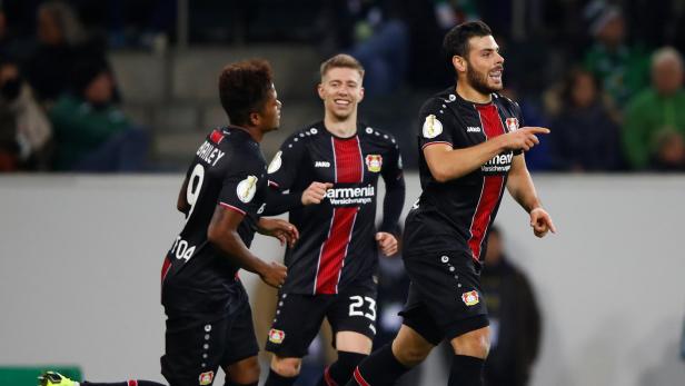 Leverkusen-Kantersieg im DFB-Pokal, auch Leipzig weiter