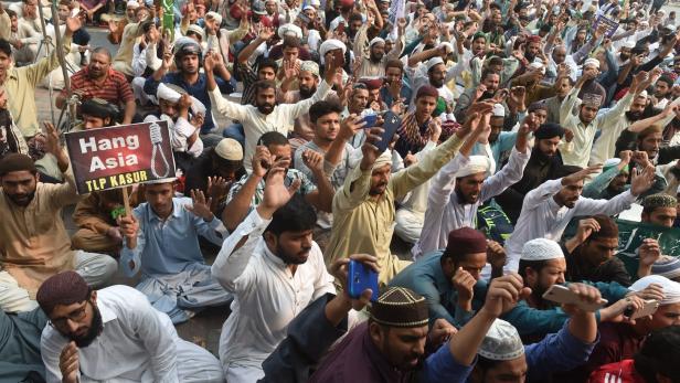 Freispruch für Christin: Proteste Radikaler legen Pakistan lahm