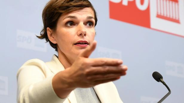 Pamela Rendi-Wagner (SPÖ) sieht im Kopftuchverbot ein Ablenkungsmanöver.