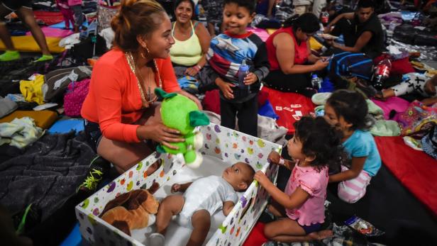 5.500 Migranten aus Zentralamerika in Mexiko-Stadt angekommen