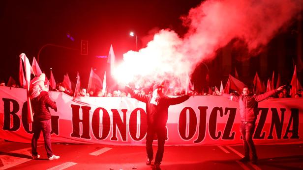 Hunderttausende bei umstrittenem Unabhängigkeitsmarsch in Polen