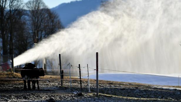 Ein Schwall von Kaltluft ermöglicht ab Montag das Anwerfen der Schneekanonen in den Skigebieten