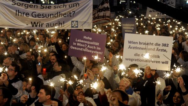 Im März 2015 ginge die Ärzte bereits auf die Straße.