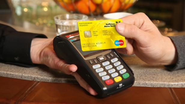 Neun von zehn Bankomat-Zahlungen waren 2022 kontaktlos