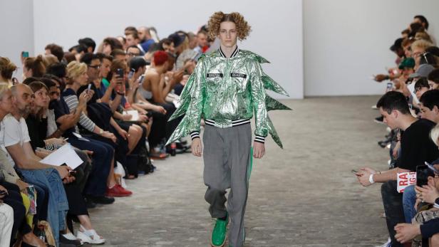 FASHION-FRANCE-WALTER-VAN-BEIRENDONCK