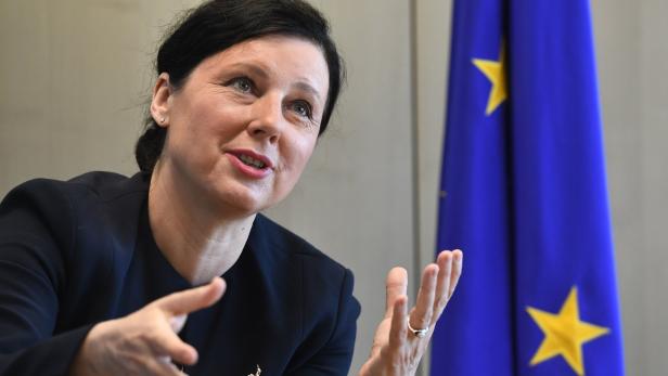 Vera Jourová, EU-Kommissarin für Justiz: Sie verlangt mehr Sicherheit für Europas Juden.