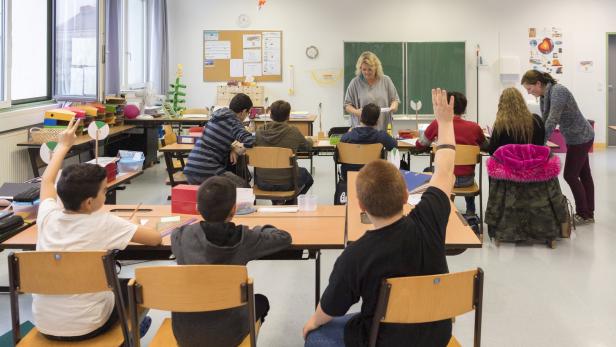 Sowohl in der Volksschule als auch in der NMS Grundsteingasse sind in manchen Klassen zwei Lehrerinnen notwendig.