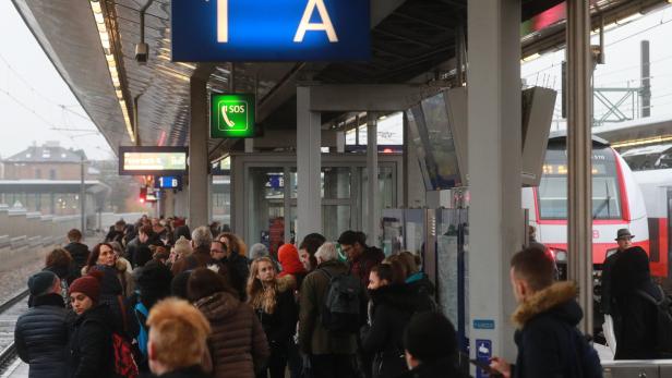 Bahnstreik sorgte für ratlose Passagiere und "gestrandete" Schüler