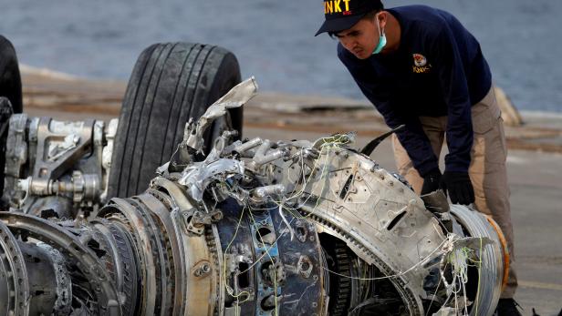 Absturz der Lion-Air-Maschine: Piloten kämpften verzweifelt