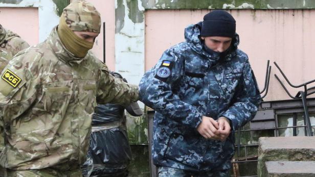 Ukrainische Matrosen wegen illegalen Grenzübertritts angeklagt
