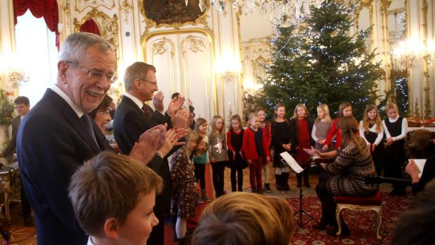 Die Stimmung bei der Christbaumübergabe in der Hofburg war gut