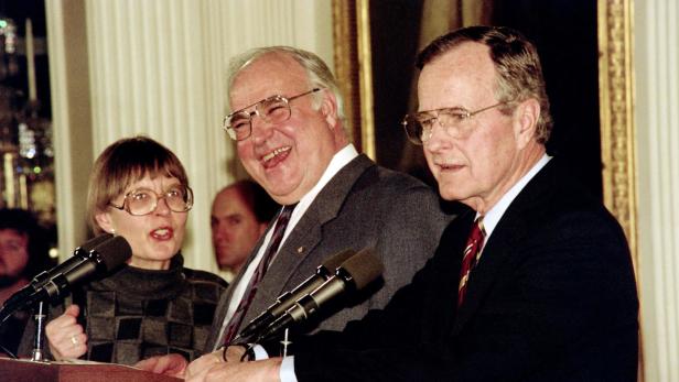 George Bush im Jahr 1992 mit Helmut Kohl.