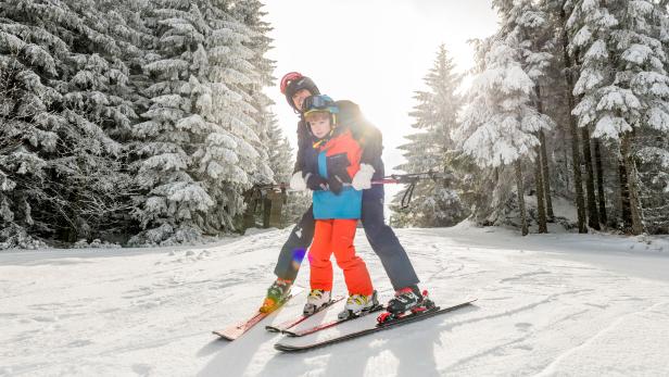 Ex-Skistars feiern das Burgenland: Gratis-Ski für 2.700 Kinder