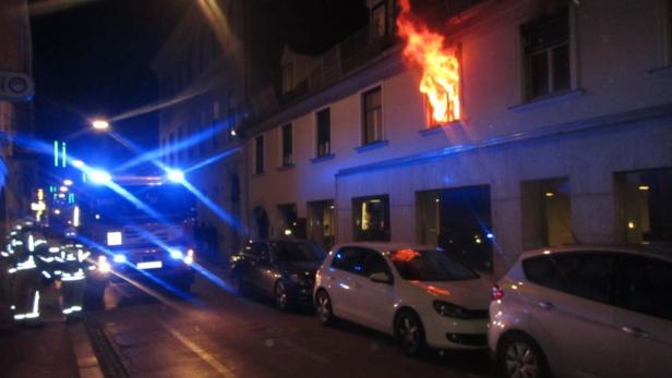 Senior wurde bei Zimmerbrand in Graz verletzt