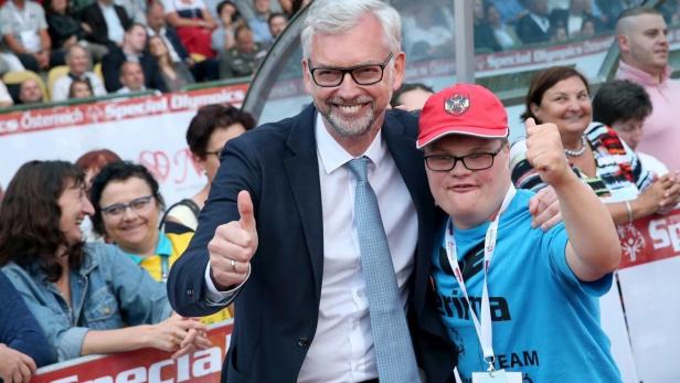 Michael Strugl bei den Special Olympics Sommerspielen 2018 in Vöcklabruck