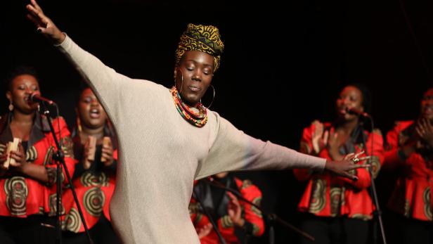 Beim „Afro American Gospel“ wird gesungen, musiziert und getanzt