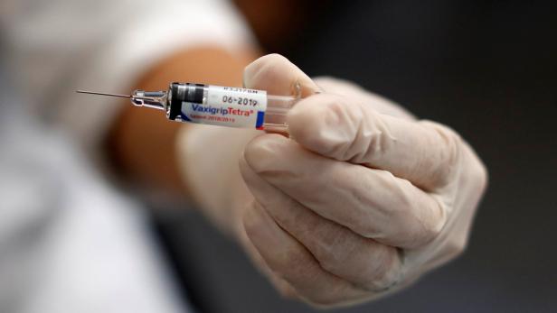 In vielen Apotheken ist der Vierfach-Grippe-Impfstoff bereits ausverkauft.