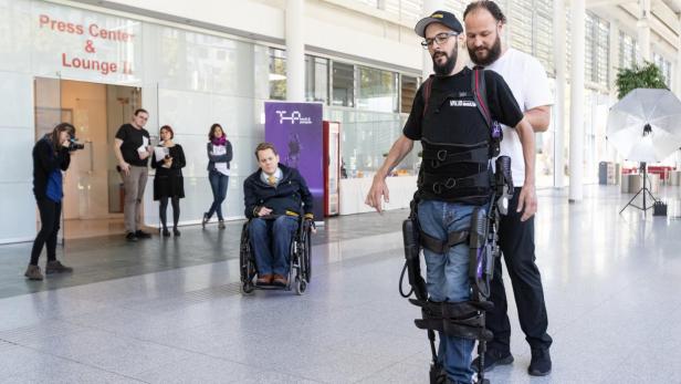 Privat-Klinik Döbling bietet Therapie mit Exoskelett an