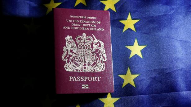 Für visafreies Reisen müssen Briten künftig zahlen