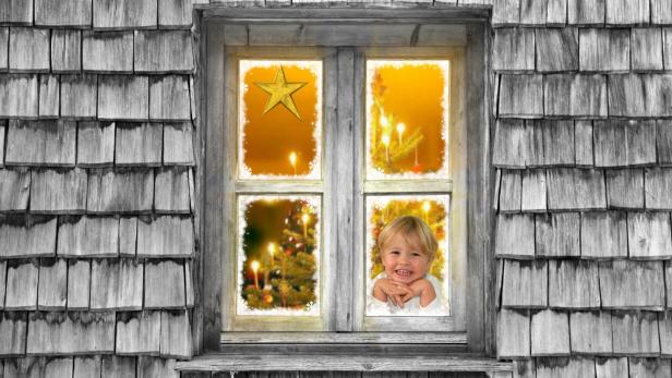 Wartezeit verkürzen: Weihnachtlich geschmücktes Fenster