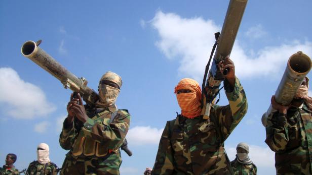 Islamisten-Attacken auf zwei Militär-Stützpunkte in Somalia