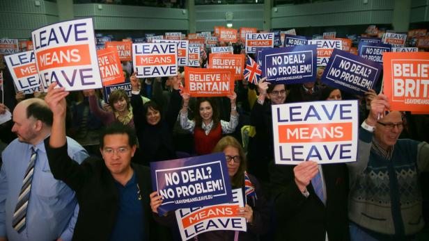 Brexit: May schließt Parlamentsabstimmung vor Weihnachten aus