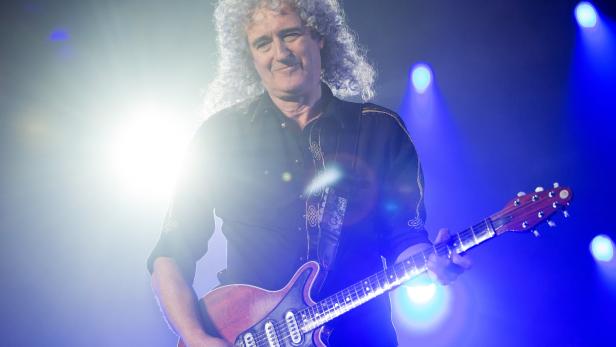 Brian May: Solo-Single als Satelliten-Soundtrack