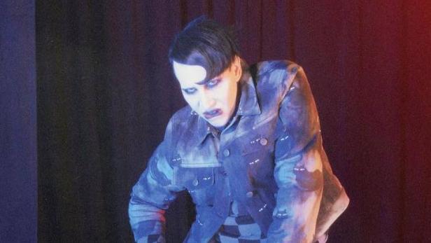 Marilyn Manson versucht sich als Model