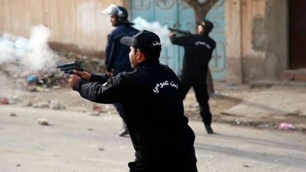 Tunesien: Unruhen nach Selbstverbrennung eines Journalisten