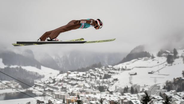 SKI-JUMPING-WORLD-MEN