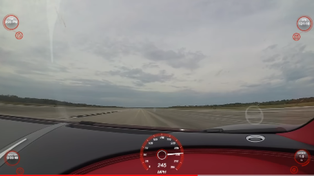 Video - hier fährt ein Bugatti Chiron seine Höchstgeschwindigkeit