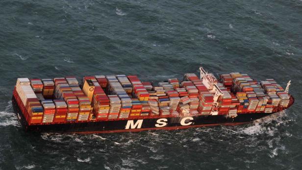 Frachter-Havarie in der Nordsee: 270 Container verloren