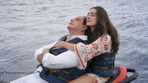 Toni Servillo als Berlusconi versucht, seine verbitterte Ehefrau (Elena Sofia Ricci) zurück zu gewinnen
