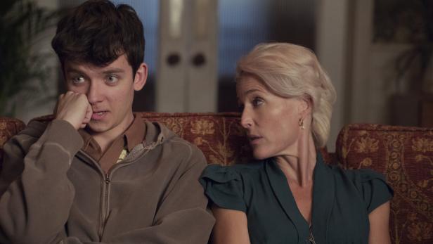 Mutter Jean (Gillian Anderson) nervt Sohn Otis (Asa Butterfield).