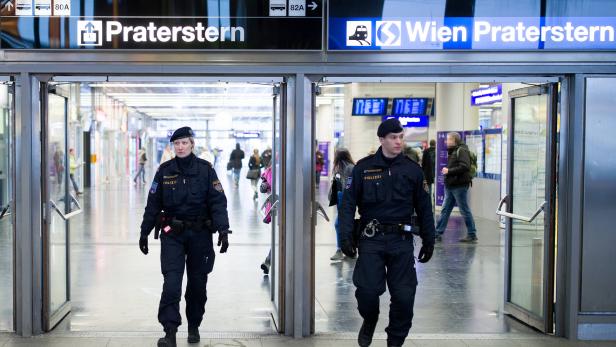 Wiener Polizei will mit Waffenverbotszonen in zwei Wochen starten