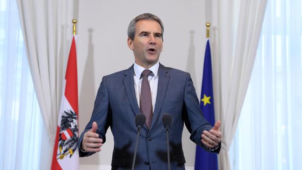 Finanzminister Löger mahnte in der Vergangenheit immer wieder, dass Österreichs Schuldenberg zu hoch sei.