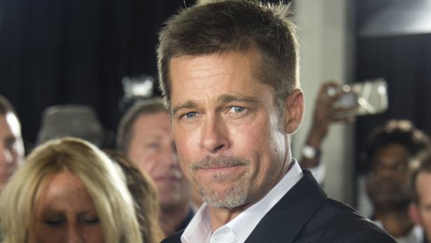 Brad Pitts ehemaliger Schwarm ist wieder verheiratet.