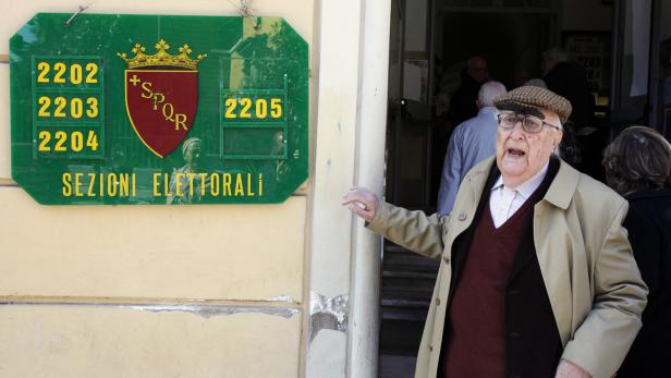 Belusconi habe das Wesen der Italiener verändert – jeder will jetzt noch gerissener sein als die anderen: Andrea Camilleri, demnächst 90 Jahre alt