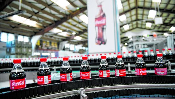 Ärger über geschrumpfte Coca-Cola-Flaschen