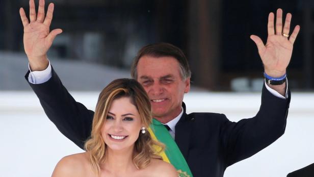 Bolsonaro mit seiner Ehefrau Michelle.