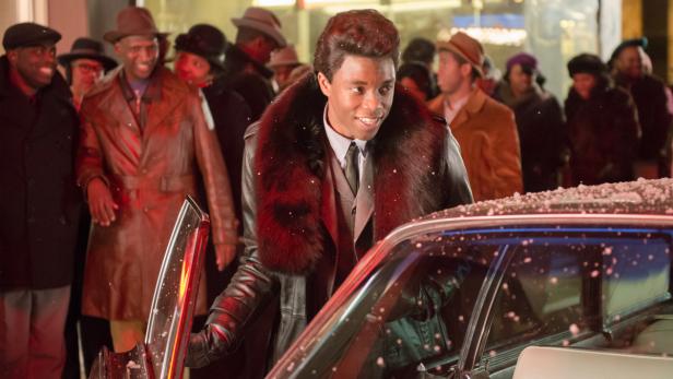 Chadwick Boseman als „Godfather of Soul“ James Brown begeistert sein Publikum mit seiner grandiosen Musik, hat aber auch dunkle Seiten: „Get on Up“ ab Donnerstag im Kino