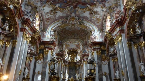 Prunkvolles Abbild des Himmels: Stiftskirche Wilhering