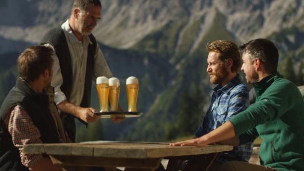 Edelweiss-Markenarbeit für Brau Union Österreich gemacht von Reichl und Partner für das Fernsehen.