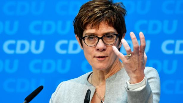 Kramp-Karrenbauer begrüßte CDU-Kollegen als Sozialdemokraten