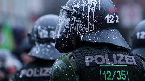 Die Polizei als Zielscheibe: In Hamburg eskaliert die Gewalt zwischen Exekutive und Autonomen.