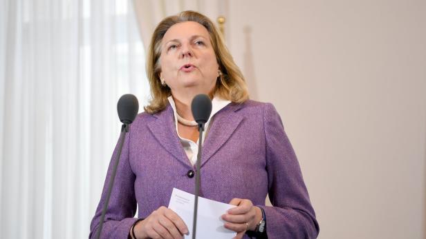 Karin Kneissl bei umstrittener Nahost-Konferenz in Polen