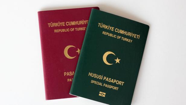 Turkish Passports Symbolbild