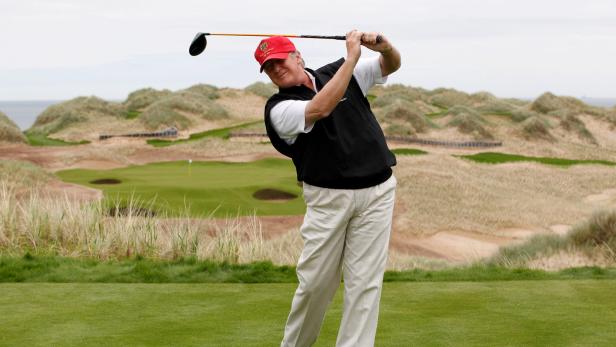 Der US-Präsident Donald Turmp spielt gerne Golf.