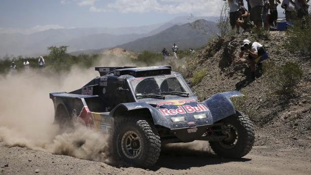 Sainz gelang auf dem vierten Teilstück ein souveräner Sieg.