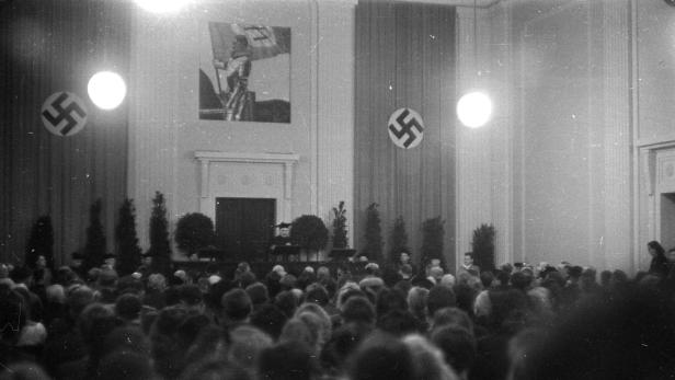 Während der NS-Zeit prangte ein Hitler-Mosaik in der Aula der Uni Innsbruck